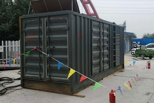 城东发电机租赁空气滤清器多久更换一次？